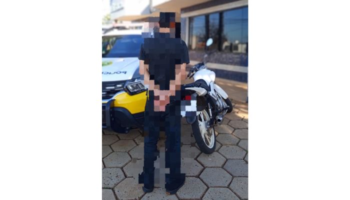Quedas – Homem é preso e motocicleta é apreendida